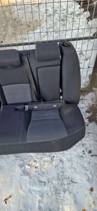 Sprzedam siedzenia do Toyoty Avensis T27 2018r