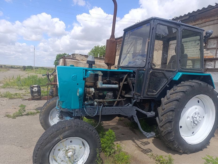 Продам трактора Юмз-6 2 штук