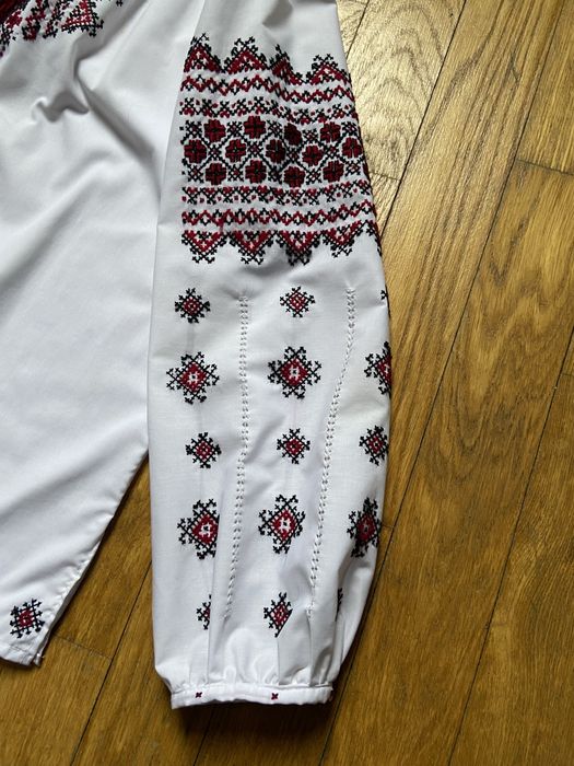 Вишиванка, розмір S, б/у