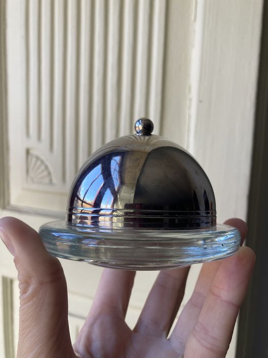 Manteigueiras redondas com tampa