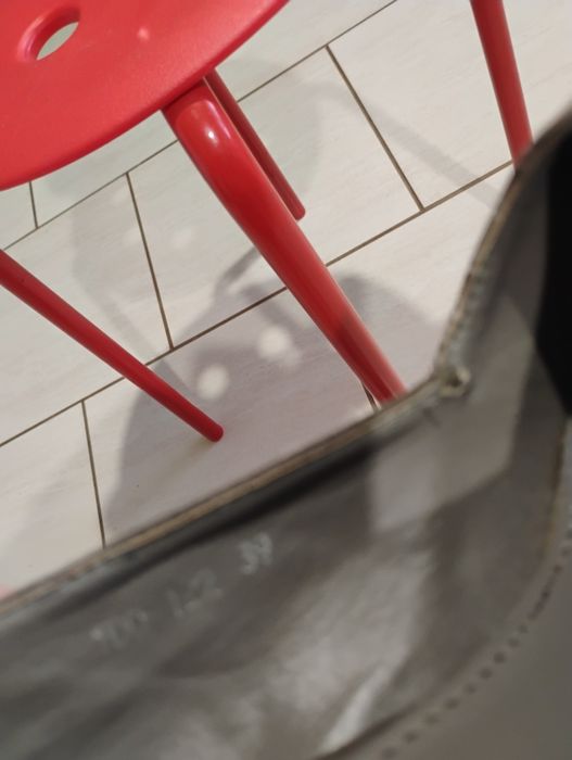 Szpilki 39            .