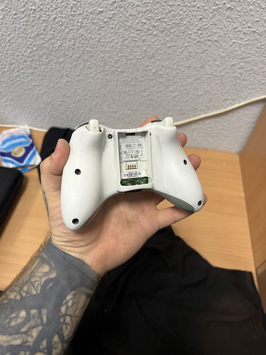 Під ремонт!Геймпад джойстик під ремонт Microsoft Xbox 360 оригінал