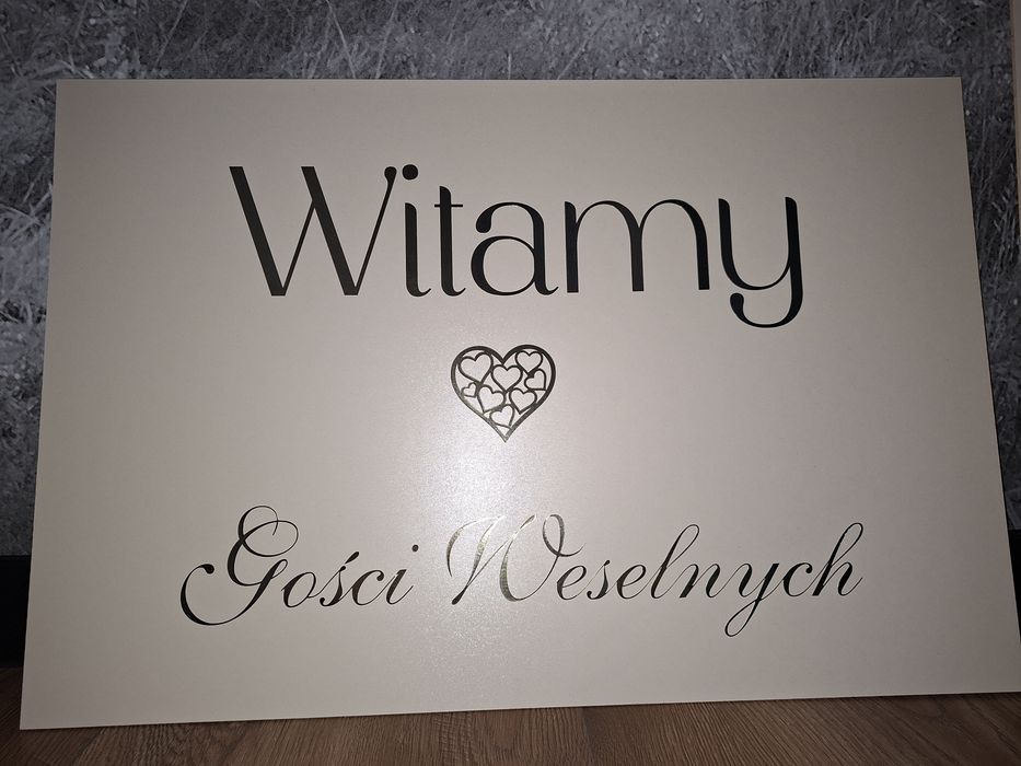 Tablica powitalna I plan stołów