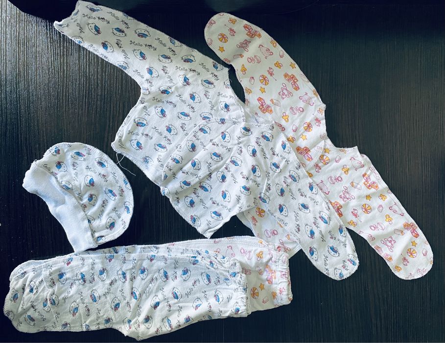 распашонки, ползунки, шапочка - набор в роддом