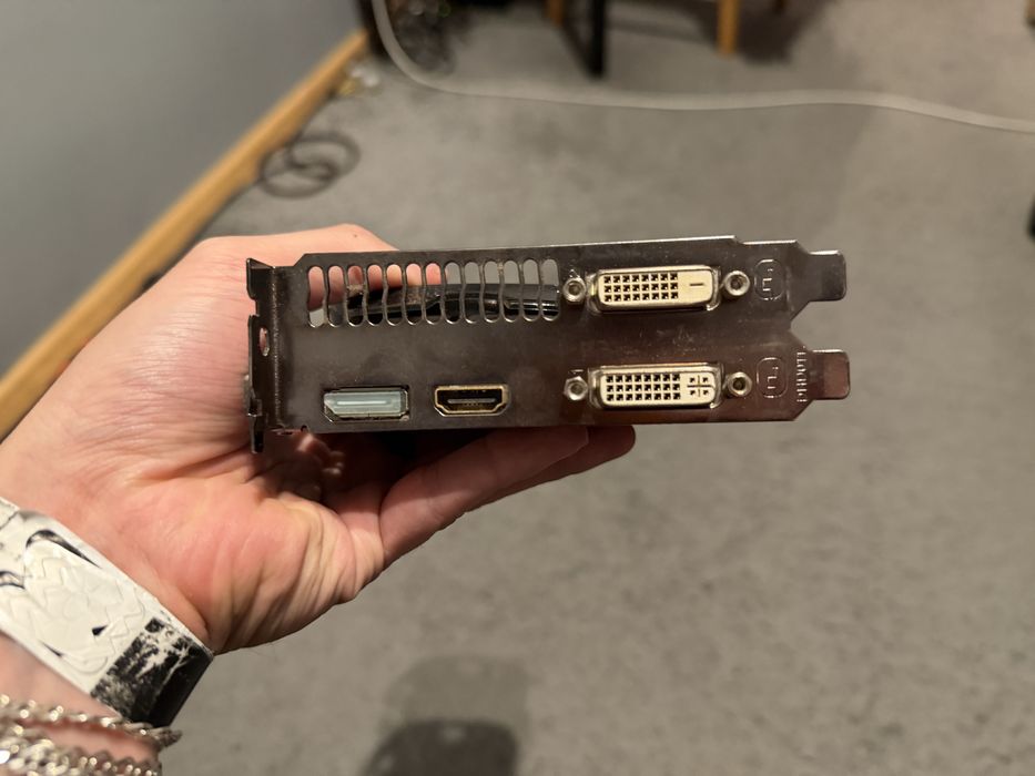 Nvidia GTX 670 2GB niski budzet pc