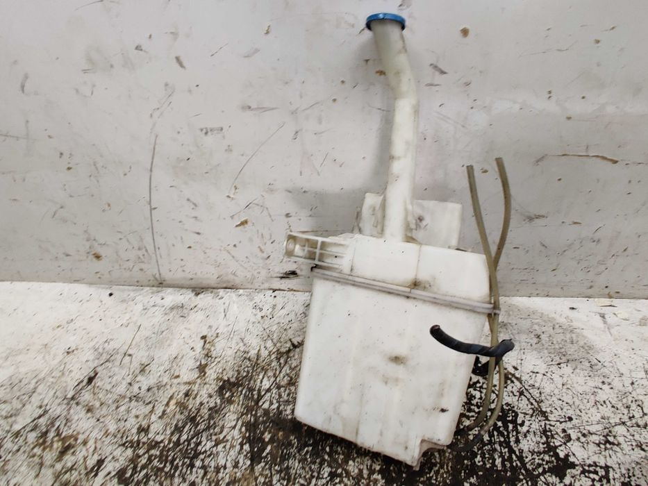 Toyota Avensis T25 HB Zbiornik Zbiorniczek Płynu Do Spryskiwaczy