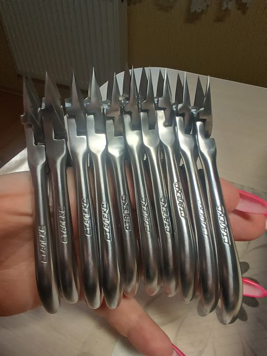 Продам маникюрные кусачки и ножницы