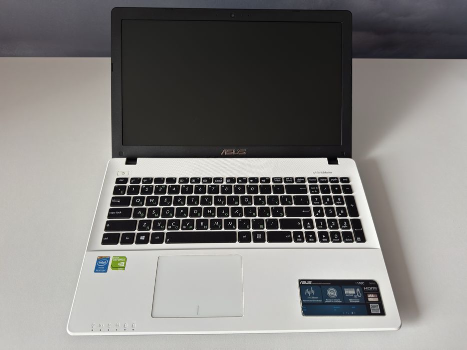 Laptop ASUS X550CA | Intel Pentium | 8GB RAM | Dysk 512GB | Nowa ładowarka