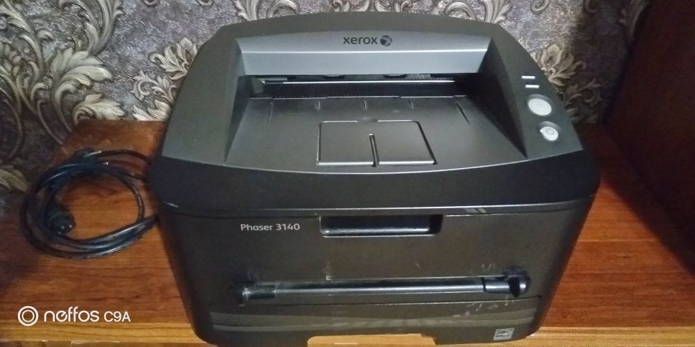 Лазерний принтер xerox phaser 3140.