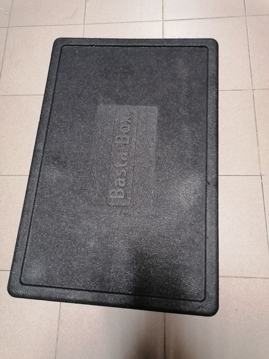 Caixa hermética leve