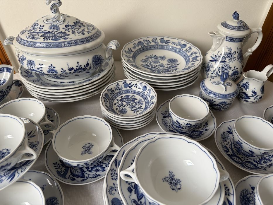 Serwis obiadowy kawowy  Zwiebelmuster wzór cebulowy.ZAREZERWOWANY!