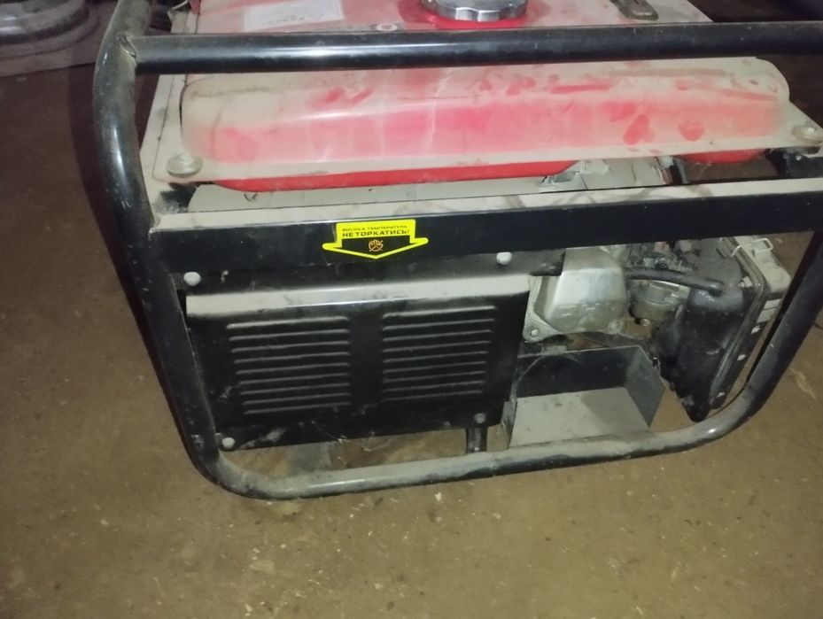 Генератор бензиновый 2,2 киловата ,обмотка медь