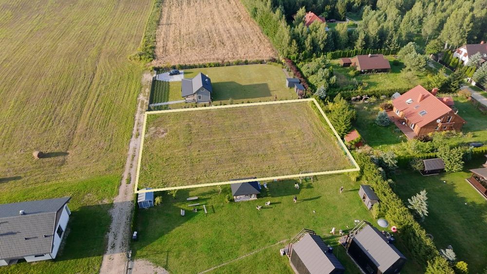 Idealna działka z warunkami zabudowy w pięknej i spokojnej okolicy - Widok 2