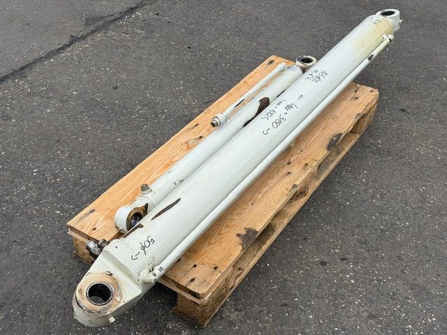 CLAAS ładowarka telskopwa siłownik hydrauliczny