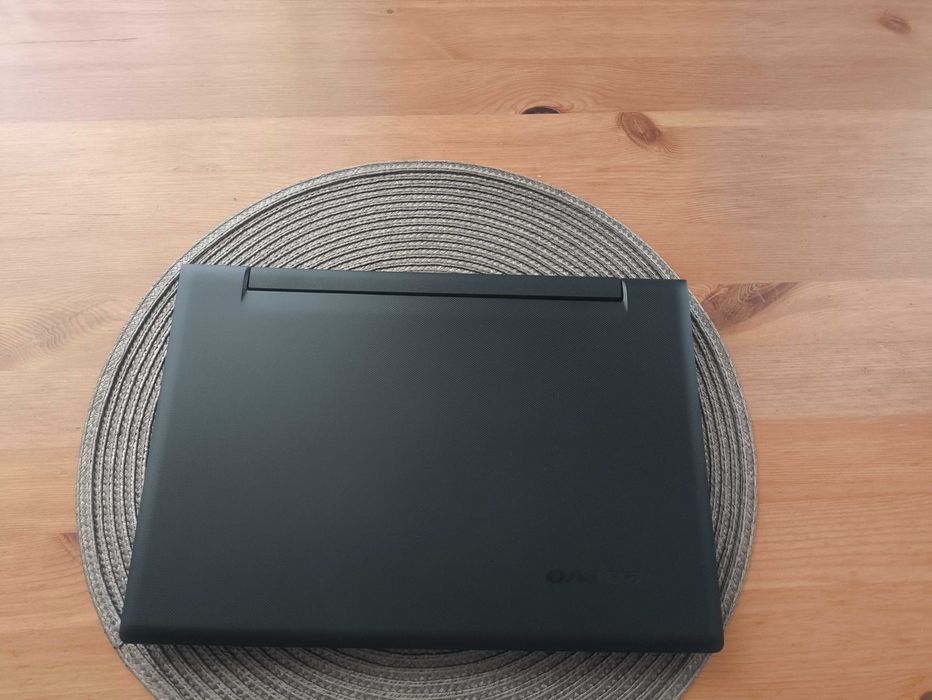 Dotykowy mini Lenovo - Windows 11 | SSD | Intel i3 | 8GB RAM