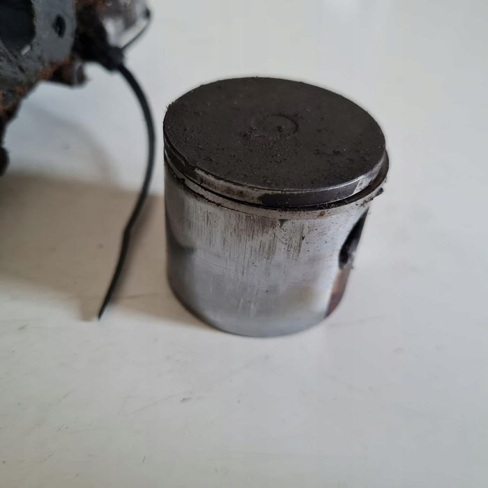 Partner 370 Cylinder Tłok Komplet