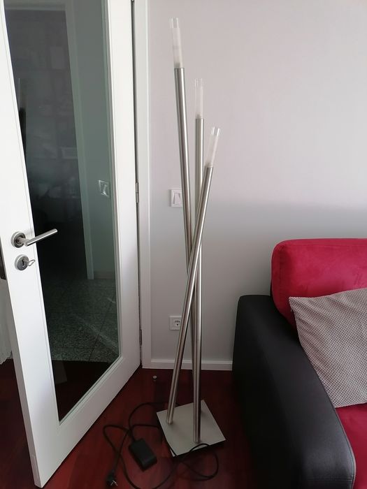 Candieiro de pé escuvado