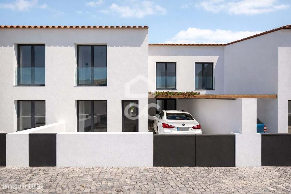 Moradia  T4 NOVA com Quintal e Alpendre | Canaviais (Évora) - Moradia
