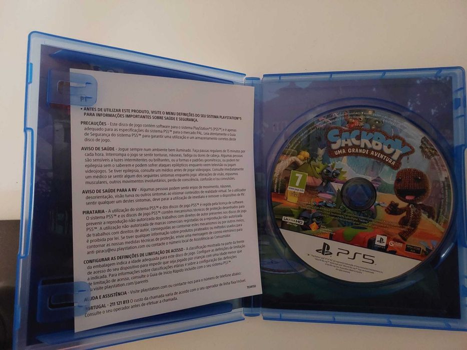 PlayStation 5 Slim 1TB (com leitor) + 2 comandos + 3 jogos – Garantia