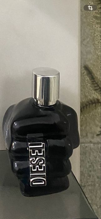 Vendo perfumes ja usados a meio