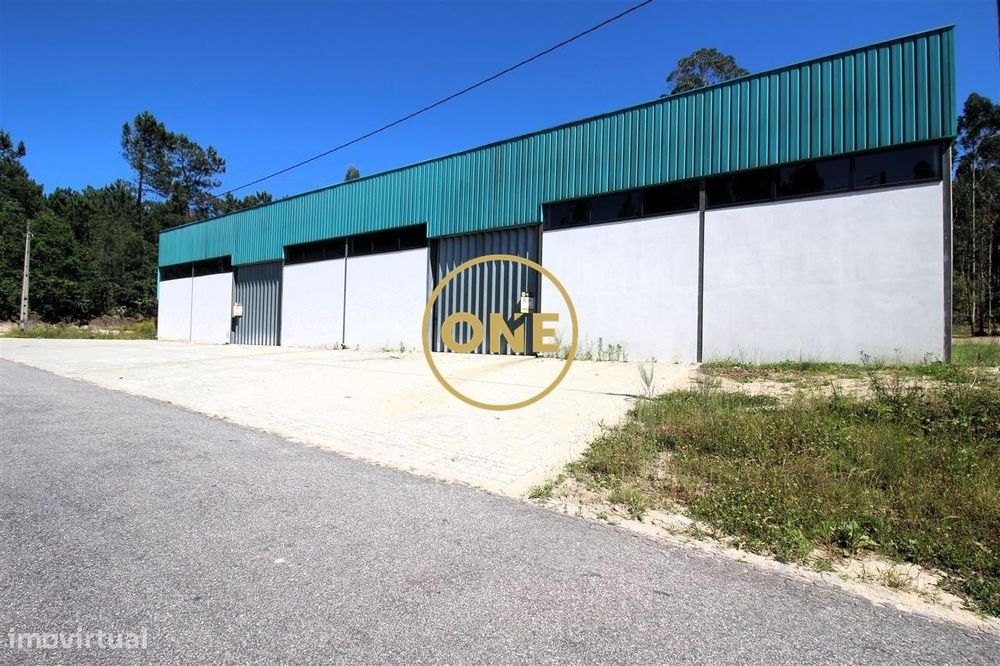 Armazém para Arrendamento em Rego