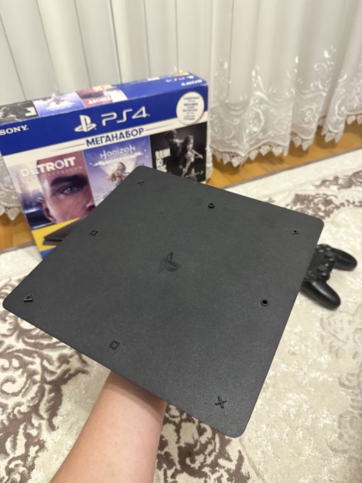 Sony Playstation 4 slim 1tb