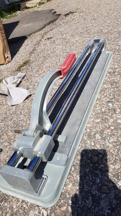 Продам плиткорез INTERTOOL.