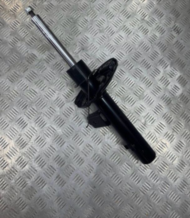 Стійка права . Оригінал бу . З Rog T-33