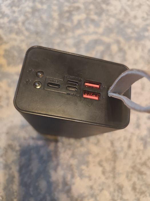 Powerbank tracker 50+