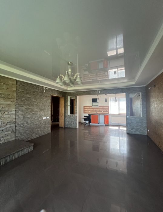 Будинок на Антоновича!