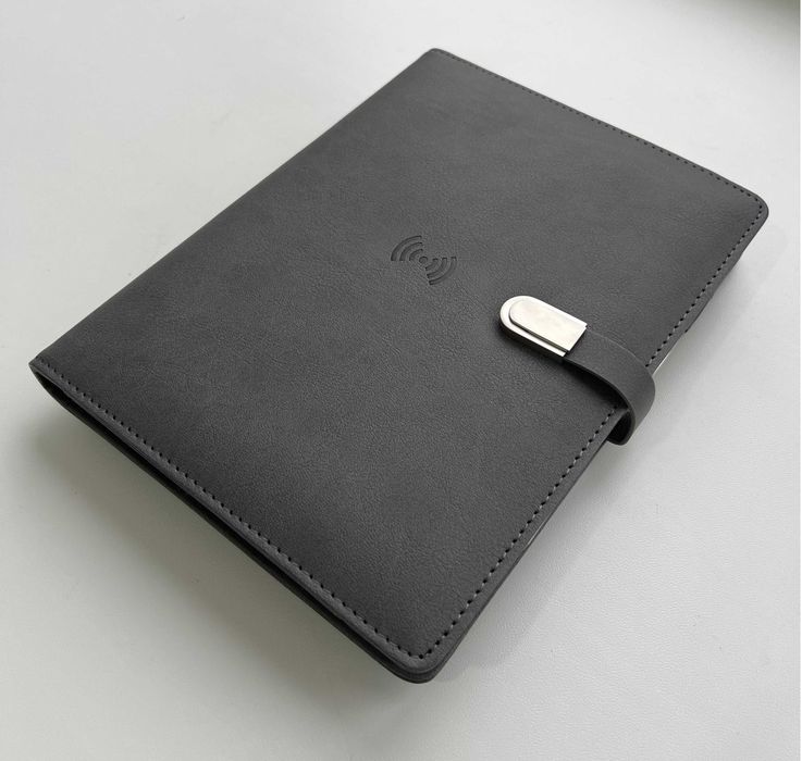 Смарт блокнот ежедневник щоденник з зарядкою, Повер банк, флеш 16 Gb