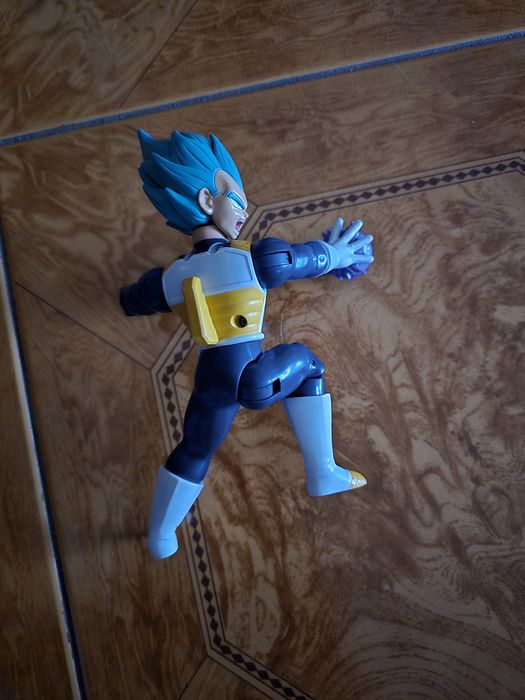 Figura articulada - Dragon ball : vegeta