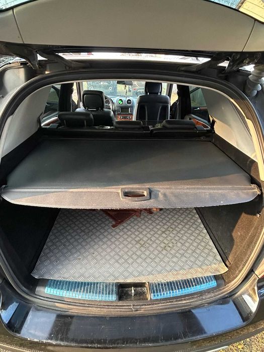 Roleta bagażnika Mercedes ML W164