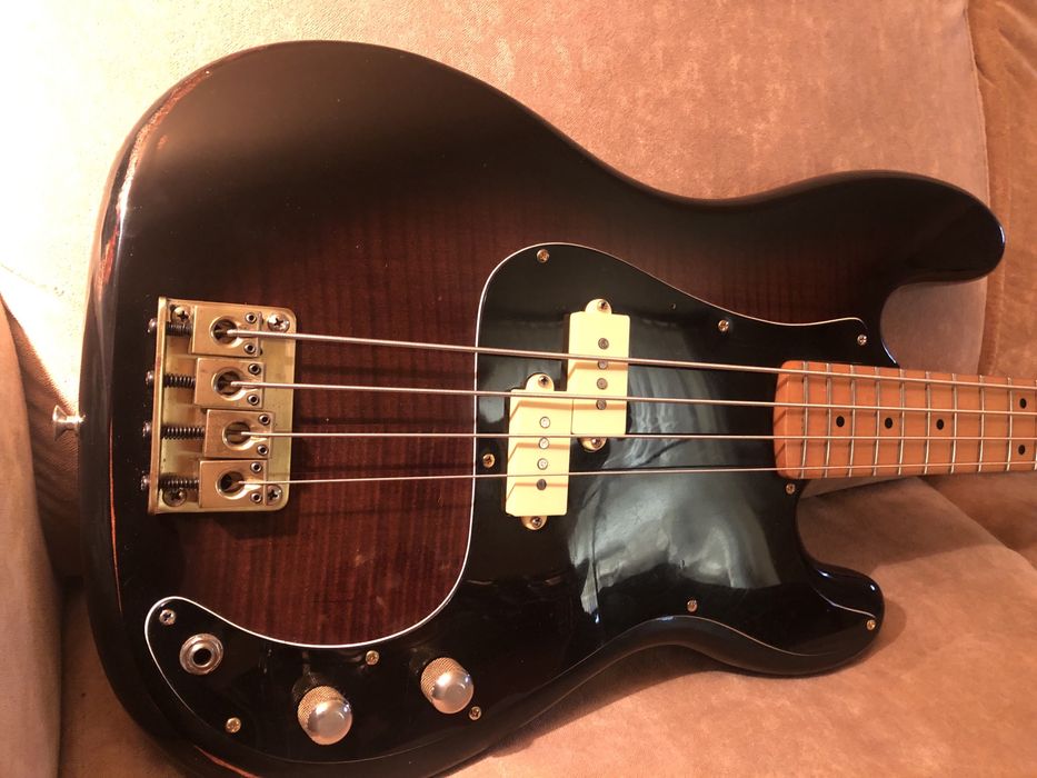 Gitara basowa Fame by Hondo