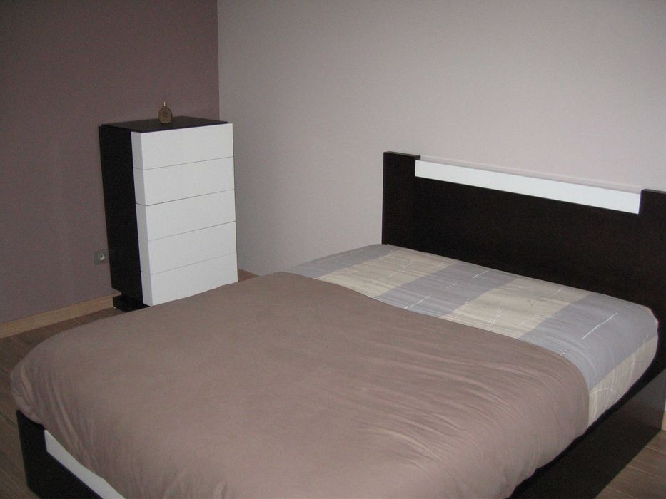 cama casal completo como na foto com movel 5 gavetas, secretaria