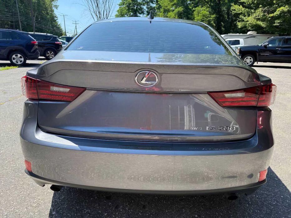 Lexus IS 300      2016