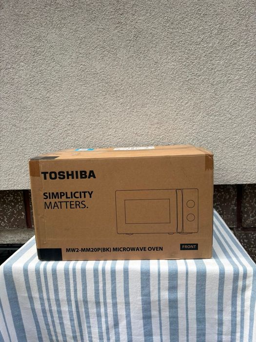 Mikrofalówka Toshiba MW2-MM20P BK 20 l 800 W