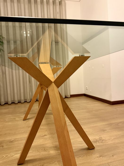 Mesa de Jantar Semi-Nova