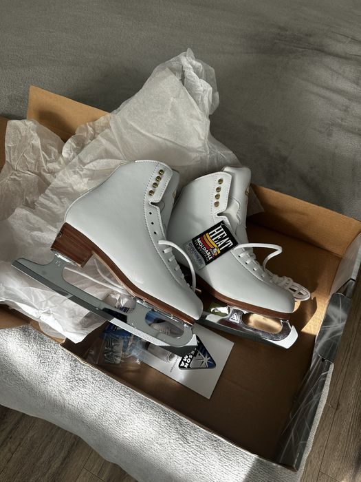 Нові ковзани Jackson Elle