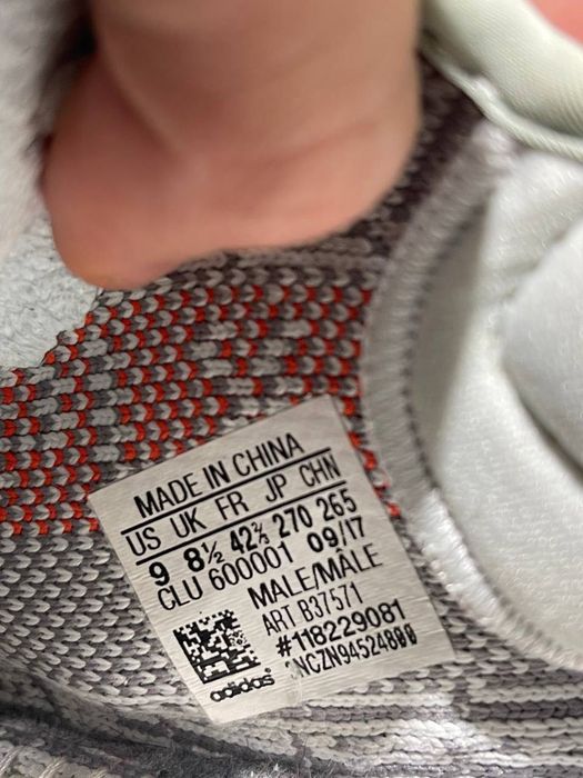 adidas Yeezy boost 350 v2 blue tint 42 2/3 beluga carbon zebra black