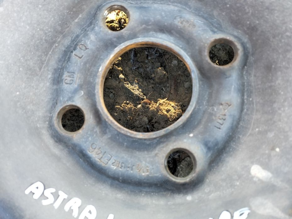 Opony zimowe 175/70/13 Astra 4x100 R13 komplet Ładne nowe