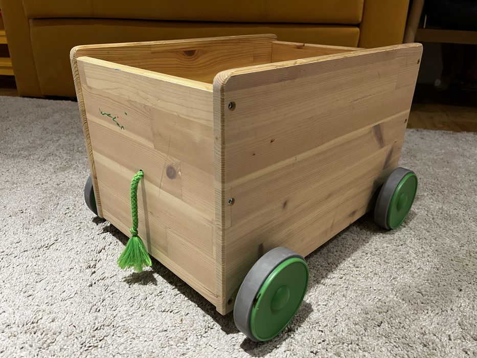 Wózek ikea FLISAT na zabawki , jeździk