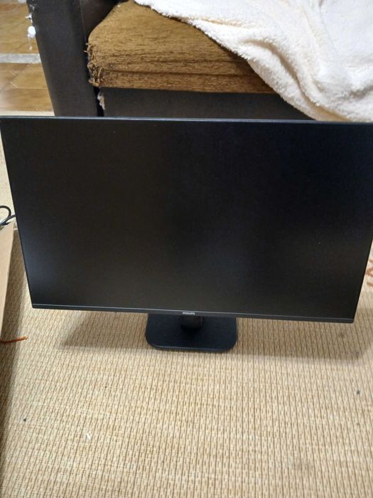 Ecrã 24" com uma unica utilização