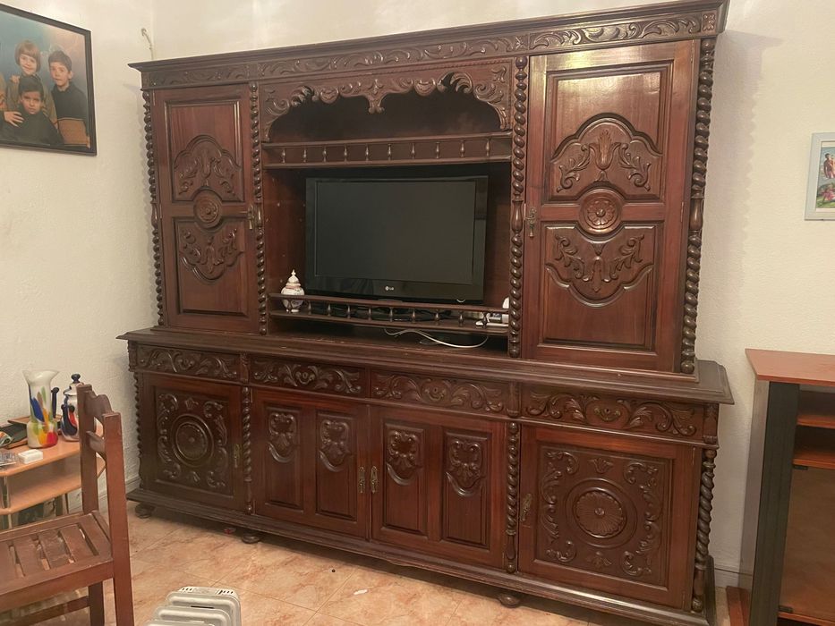 Móvel de sala estilo antigo