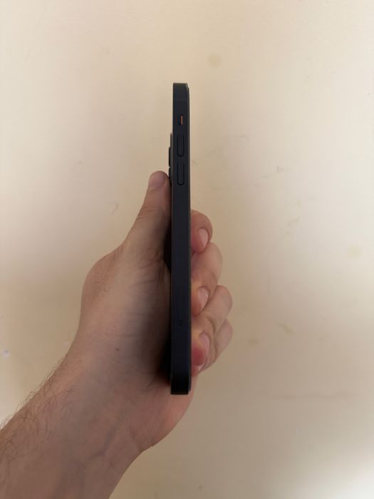 Apple Iphone 12 uszkodzony