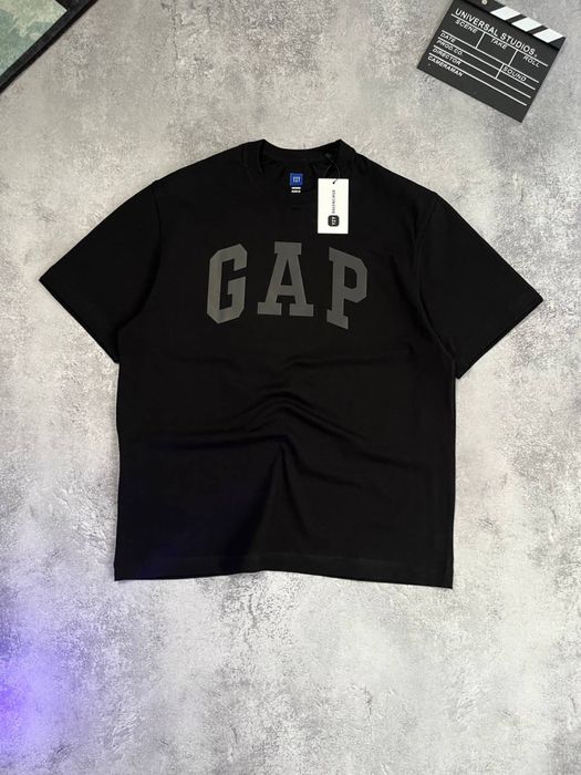 Знижка! Футболка Yeezy Gap Balenciaga с бирками
