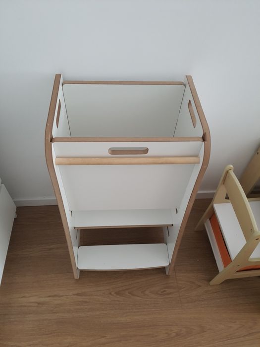 Pomocnik Kuchenny dla Dzieci Kitchen Helper Safe – zabudowany, biały – stan bardzo dobry