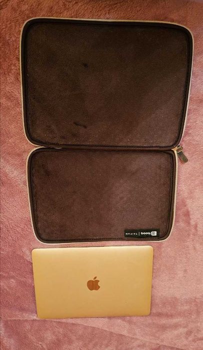 Ноутбук Apple MacBook Gold 12  2015 року  8GB RAM 256 GB SSD
Gold