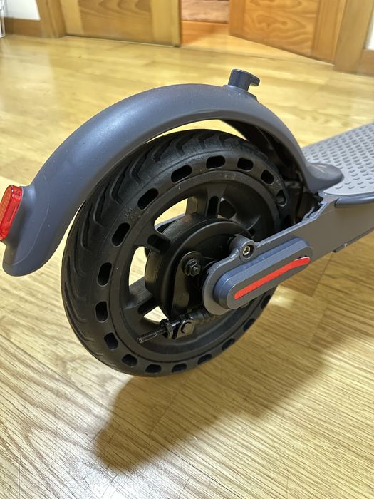 Trotinete Elétrica Scooter i9 — Como Nova! 35km Autonomia + Acessórios