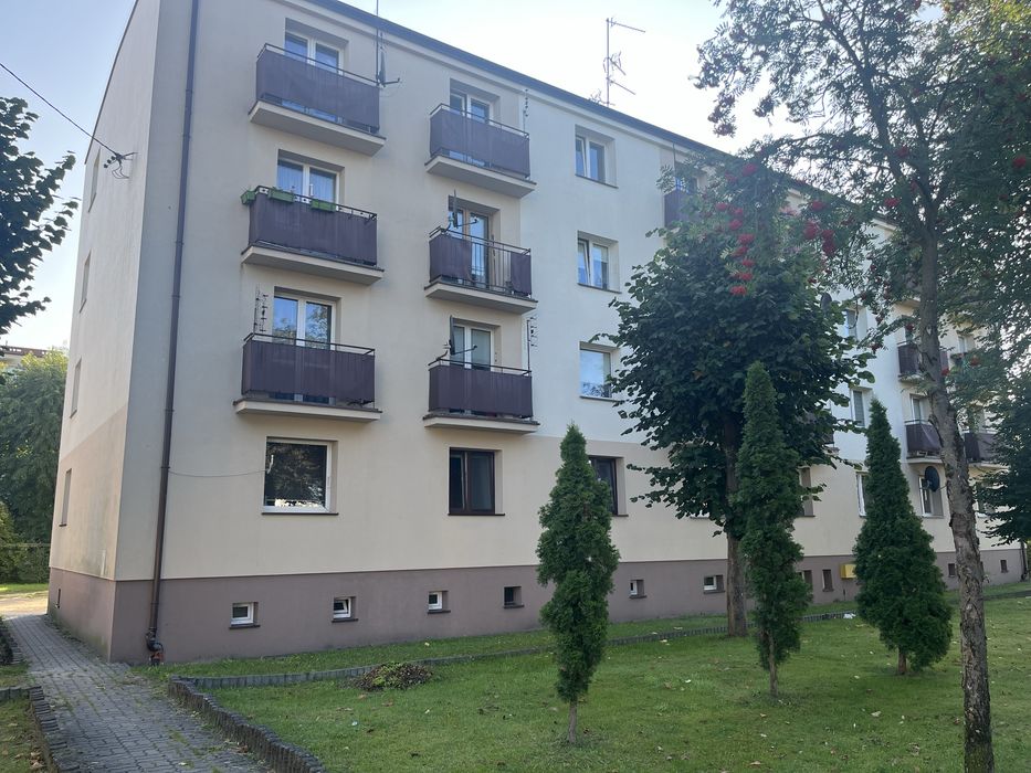 Komfortowe mieszkanie - 3 pokoje po generalnym remoncie – parter - Czersk, ul. Dworcowa